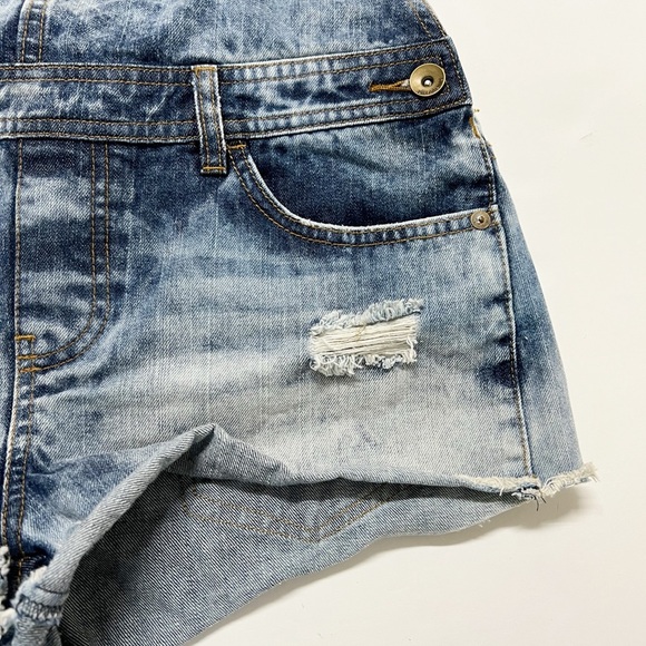 Billabong Womens Ovah n Ovah Acid Wash Distressed Cut Off Denim Overalls Size M - Picture 5 of 11